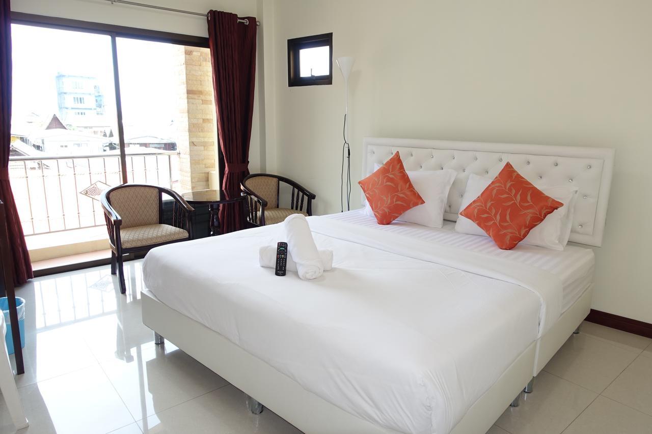 Baan Taweesuk Guest House HHQ Exterior foto