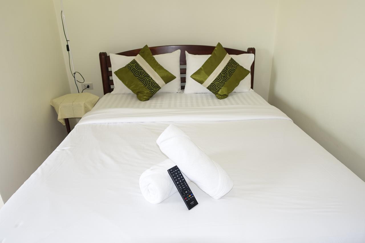 Baan Taweesuk Guest House HHQ Exterior foto