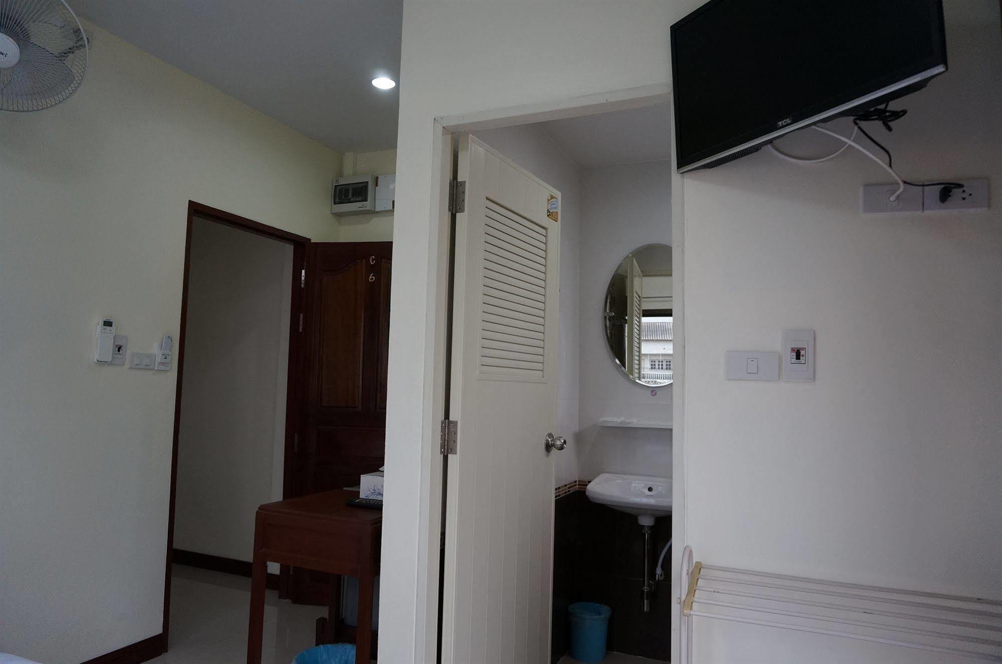 Baan Taweesuk Guest House HHQ Exterior foto
