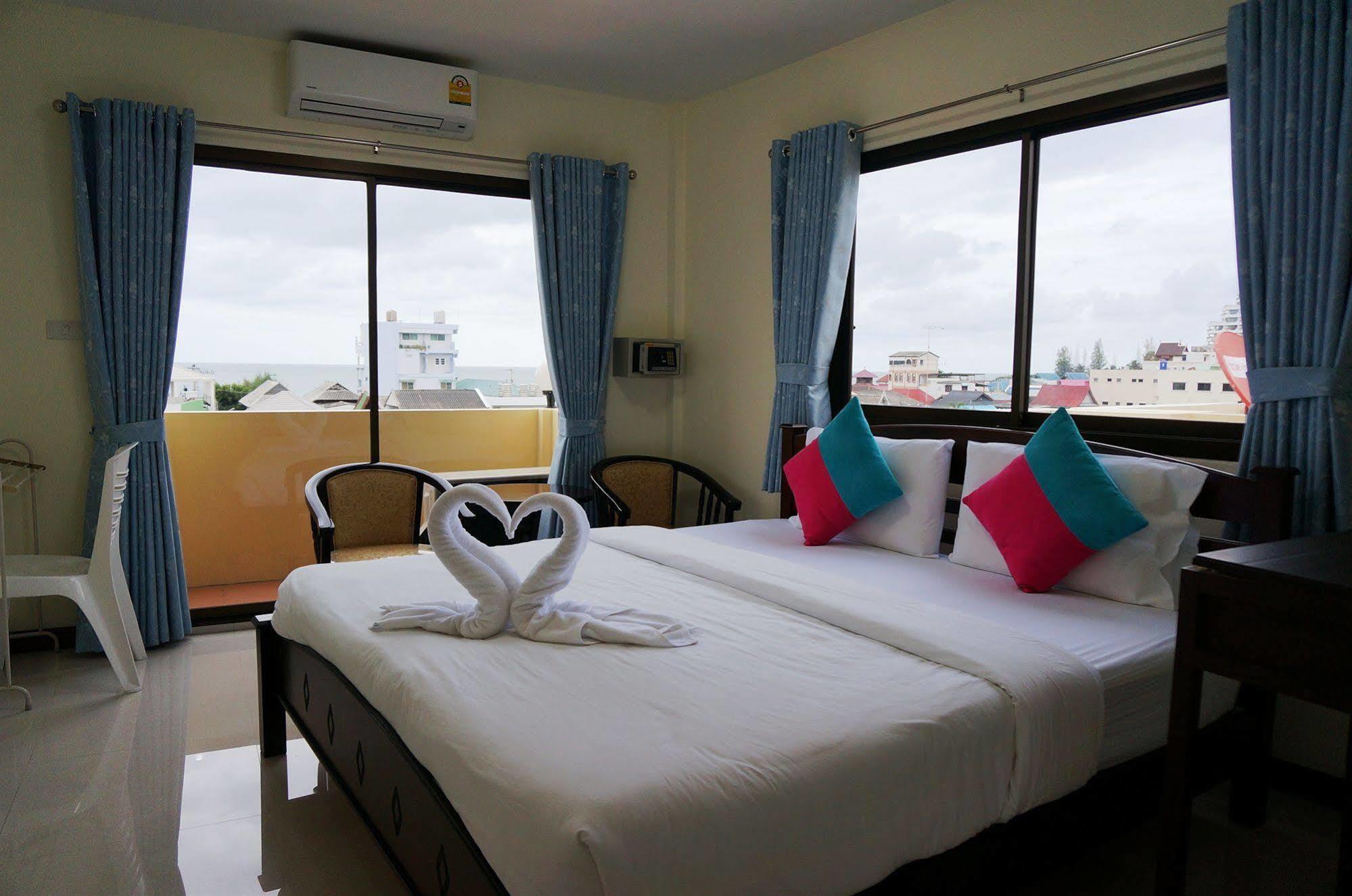 Baan Taweesuk Guest House HHQ Exterior foto