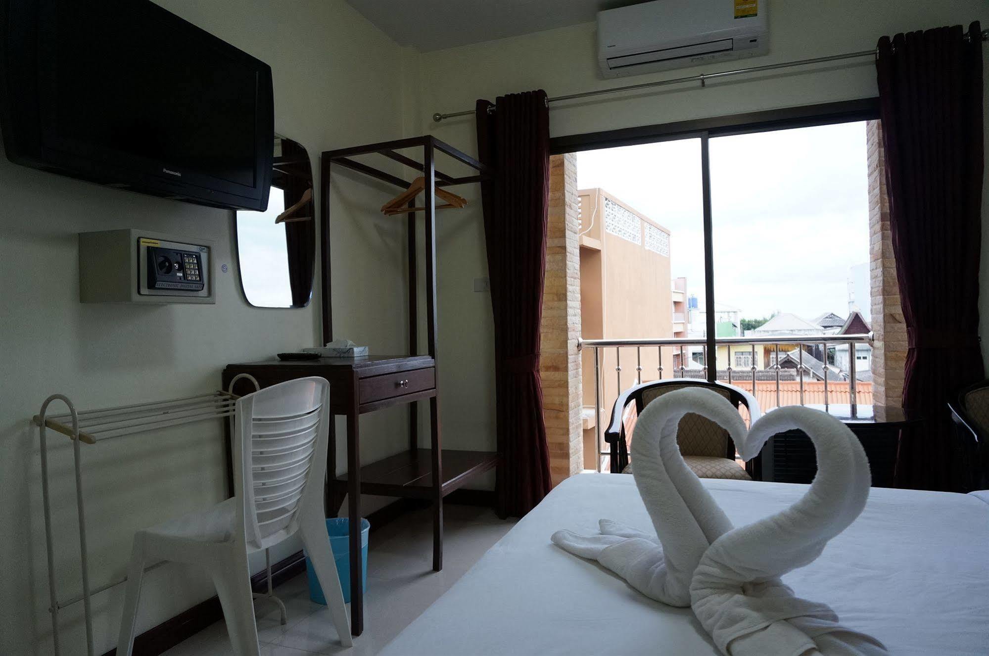 Baan Taweesuk Guest House HHQ Exterior foto